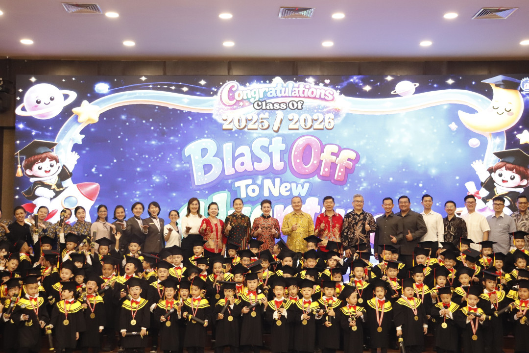 Blast Off to New Adventure: Wisuda TK B Sekolah Maitreyawira Deli Serdang Tahun Ajaran 2025-2026
