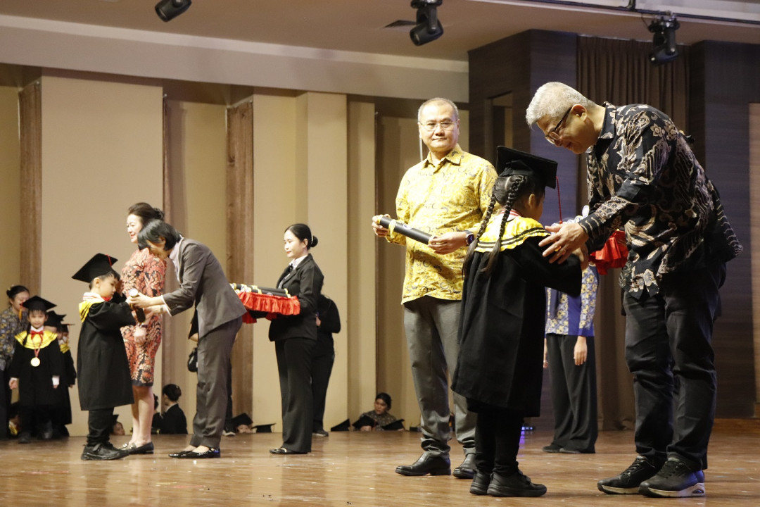 Wisuda TK B Hero
