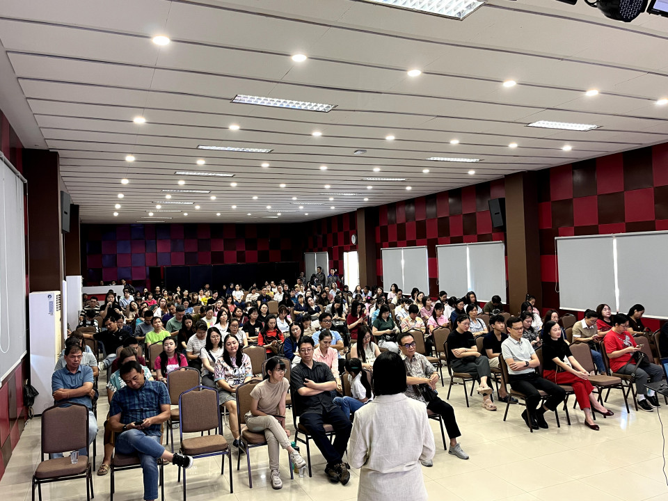 Parenting Seminar Maitreyawira 7